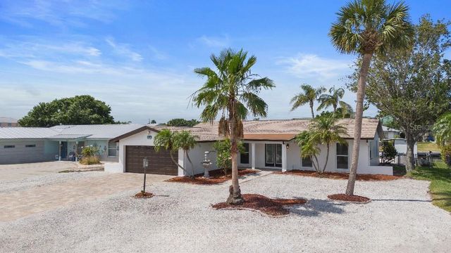 1024 SPINDLE PALM WAY, Apollo Beach, FL 33572