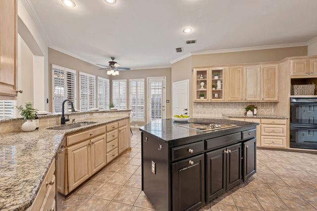 2221 Danielle Drive, Colleyville, TX 76034