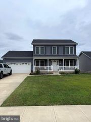 140 AYLESBURY LN, Martinsburg, WV 25403