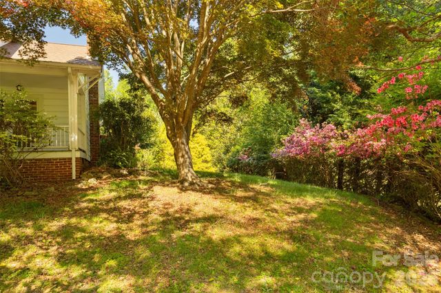 484 Yancey Road, Marion, NC 28752