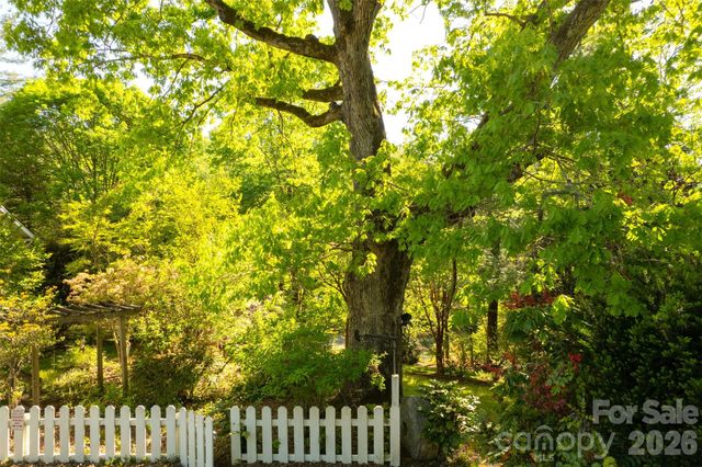 484 Yancey Road, Marion, NC 28752