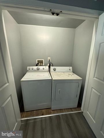 1025 N CARROLLTON AVE, Baltimore, MD 21217