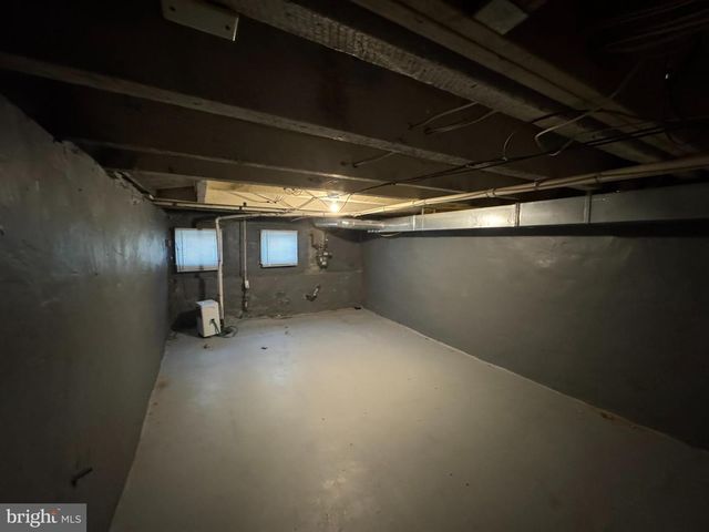 1025 N CARROLLTON AVE, Baltimore, MD 21217