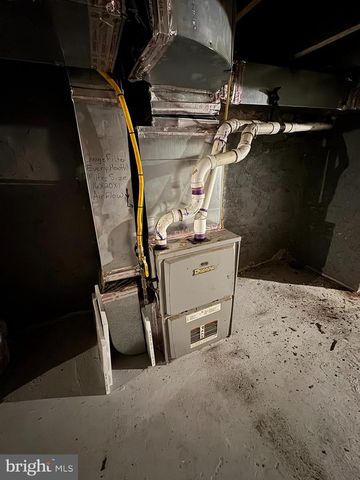 1025 N CARROLLTON AVE, Baltimore, MD 21217