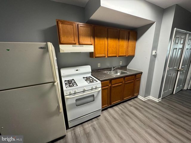 1025 N CARROLLTON AVE, Baltimore, MD 21217