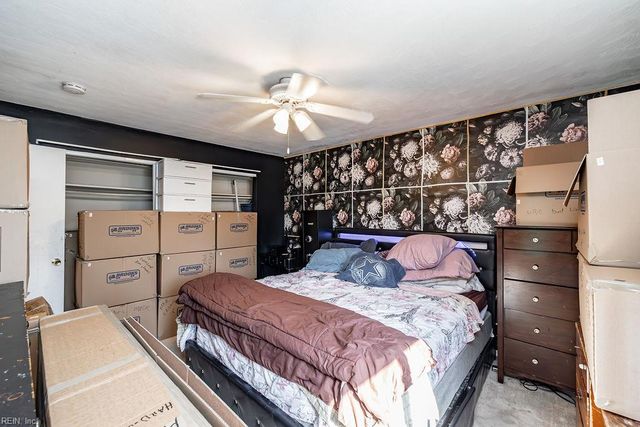 56 Banister DR, Hampton, VA 23666