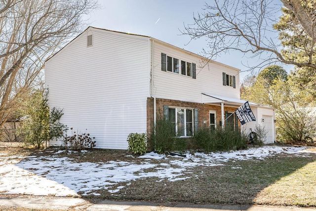 56 Banister DR, Hampton, VA 23666