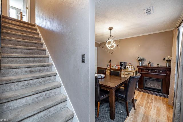 56 Banister DR, Hampton, VA 23666