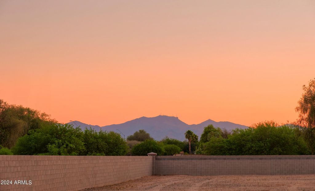 15690 W CHRISTY Drive, Surprise, AZ 85379 — photo 4