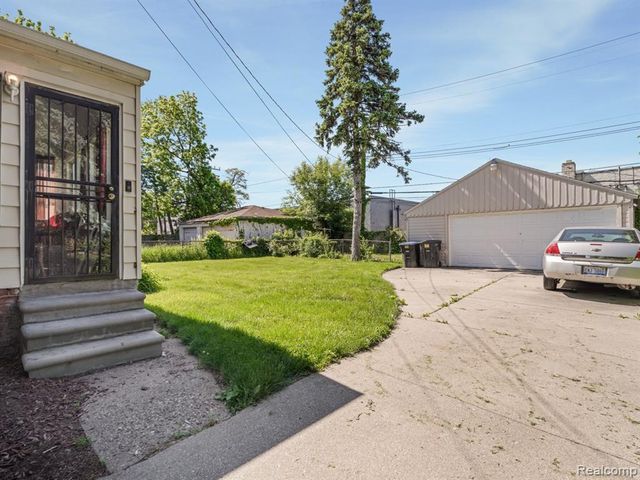 18281 Lancashire Street, Detroit, MI 48223