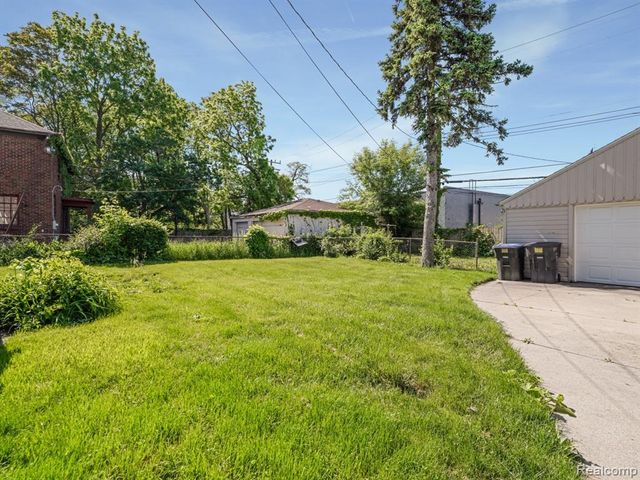 18281 Lancashire Street, Detroit, MI 48223