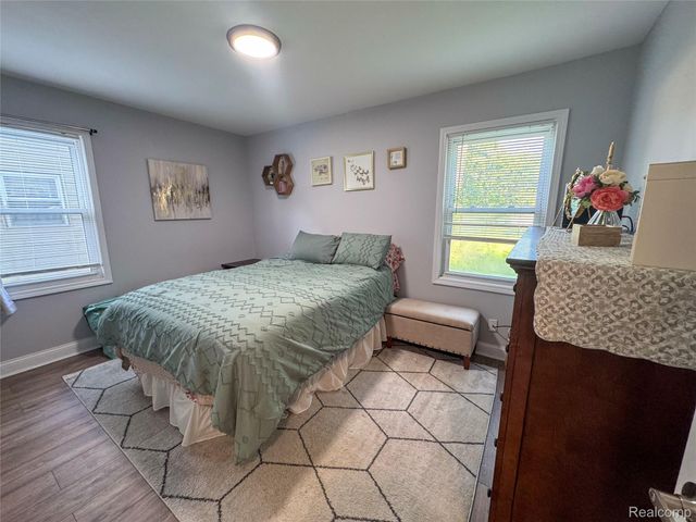 15684 McGuire Street, Taylor, MI 48180