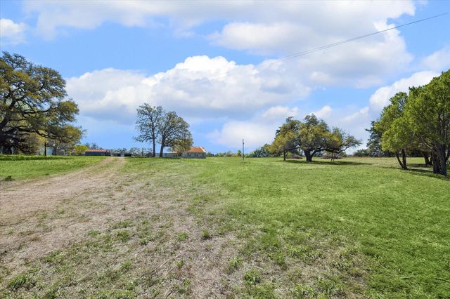 2121 S State Highway 237, Round Top, TX 78954