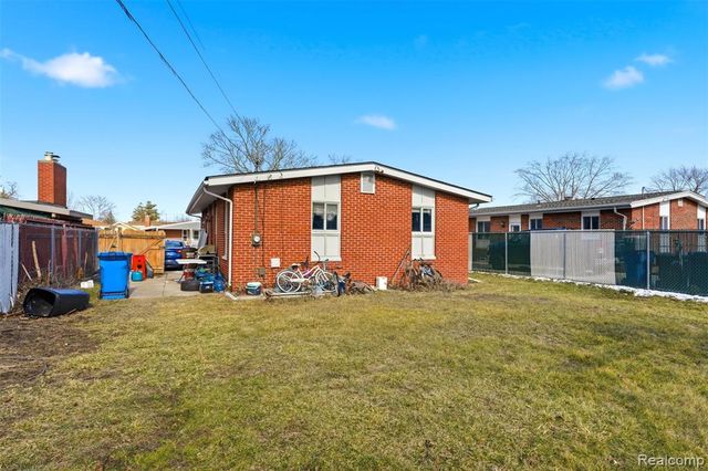 30400 Lisch Street, Rockwood, MI 48173