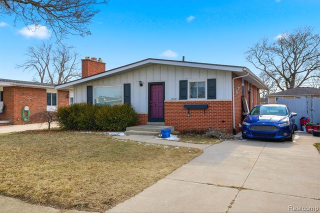 30400 Lisch Street, Rockwood, MI 48173