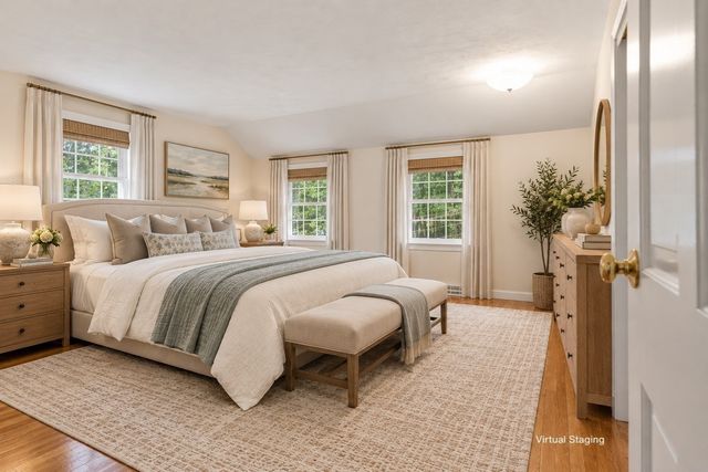 10 Beaver Dam Dr, Westford, MA 01886