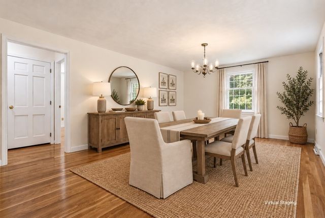 10 Beaver Dam Dr, Westford, MA 01886