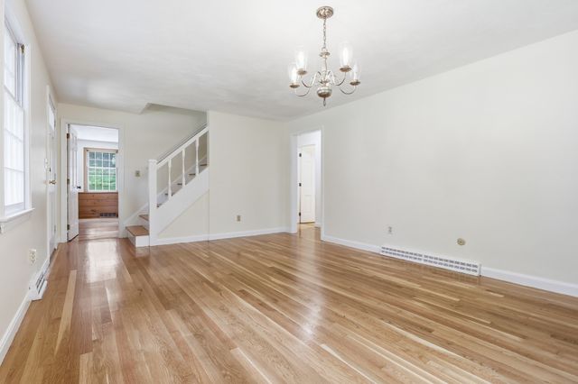 10 Beaver Dam Dr, Westford, MA 01886