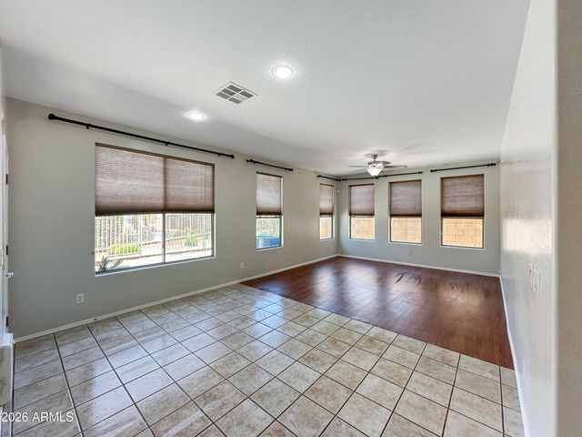 3078 S SOUTHWIND Drive, Gilbert, AZ 85295