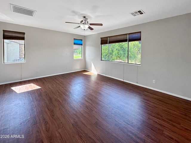 3078 S SOUTHWIND Drive, Gilbert, AZ 85295