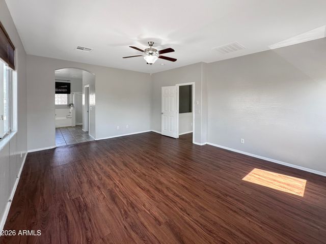 3078 S SOUTHWIND Drive, Gilbert, AZ 85295