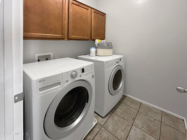 3078 S SOUTHWIND Drive, Gilbert, AZ 85295