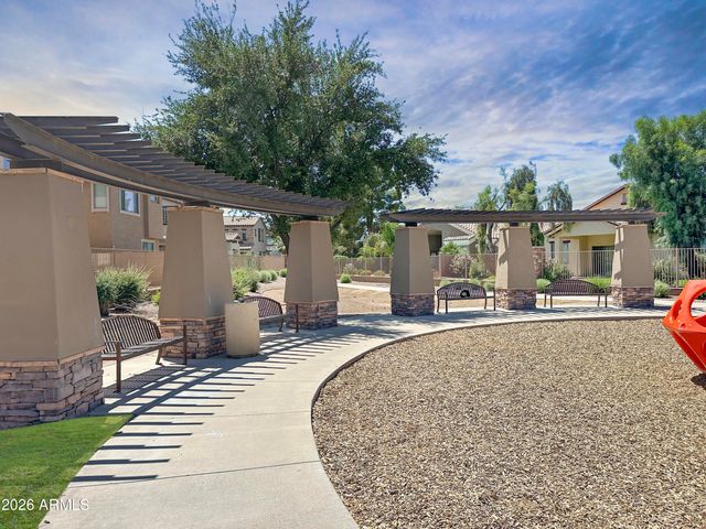 3078 S SOUTHWIND Drive, Gilbert, AZ 85295