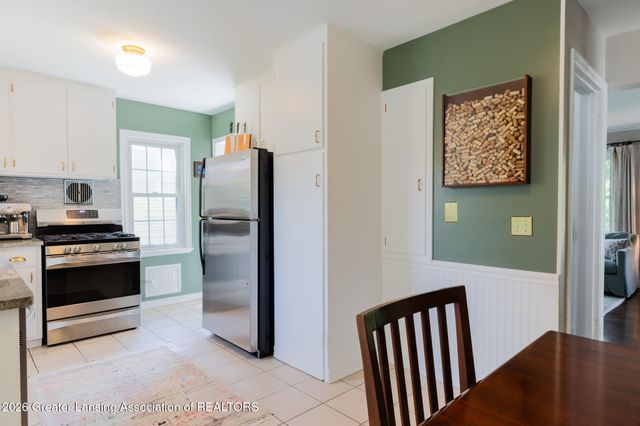 912 Evergreen Avenue, East Lansing, MI 48823
