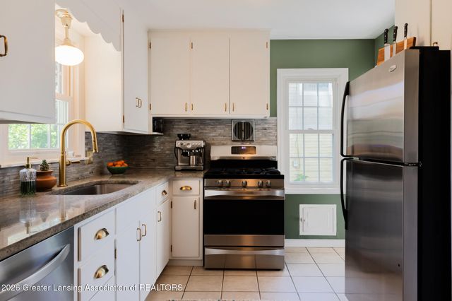 912 Evergreen Avenue, East Lansing, MI 48823