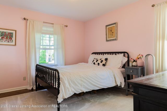 912 Evergreen Avenue, East Lansing, MI 48823