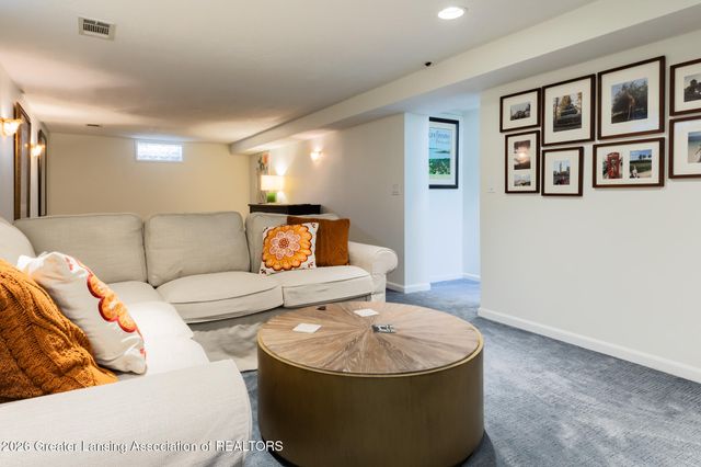 912 Evergreen Avenue, East Lansing, MI 48823