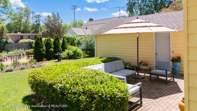 912 Evergreen Avenue, East Lansing, MI 48823