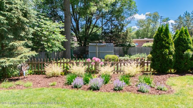 912 Evergreen Avenue, East Lansing, MI 48823