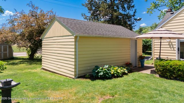 912 Evergreen Avenue, East Lansing, MI 48823