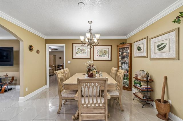 9406 W FLORA STREET, Tampa, FL 33615