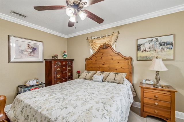 9406 W FLORA STREET, Tampa, FL 33615