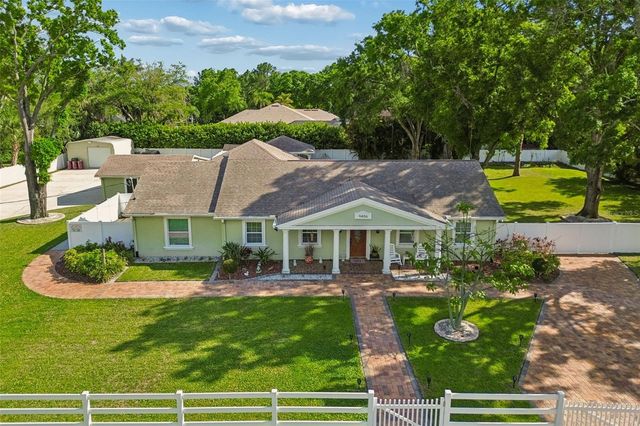 9406 W FLORA STREET, Tampa, FL 33615