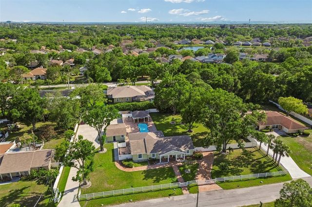 9406 W FLORA STREET, Tampa, FL 33615