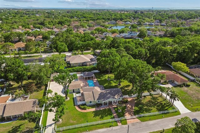 9406 W FLORA STREET, Tampa, FL 33615