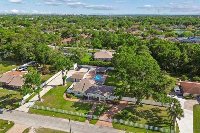 9406 W FLORA STREET, Tampa, FL 33615