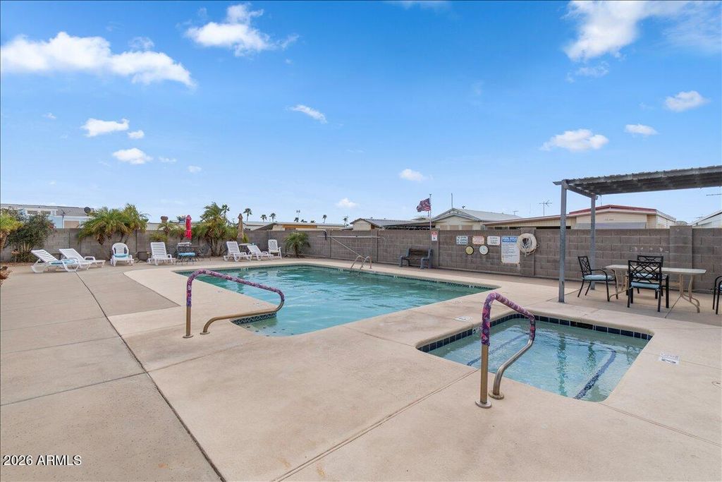 407 E PUEBLO DEL SOL -- 4, Florence, AZ 85132 — photo 2