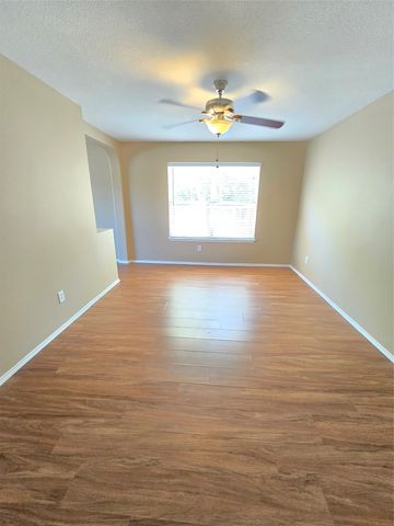 4512 Saddlebrook Drive, Carrollton, TX 75010