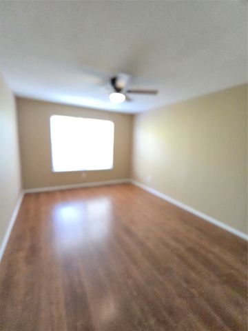 4512 Saddlebrook Drive, Carrollton, TX 75010