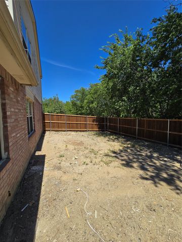4512 Saddlebrook Drive, Carrollton, TX 75010