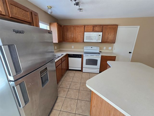 4512 Saddlebrook Drive, Carrollton, TX 75010
