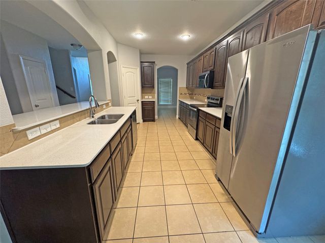 421 Sunnyside Lane, Red Oak, TX 75154