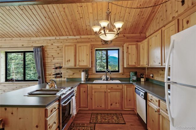 25 Cottonwood Trail, La Veta, CO 81055