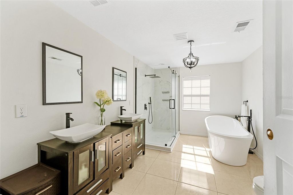 Image 39 of property listing at 17787 STERLING POND LANE, Orlando, FL 32820