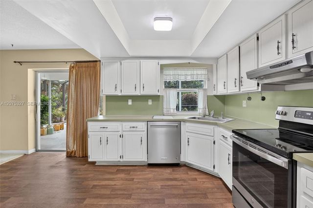1350 NW 73rd Avenue, Plantation, FL 33313