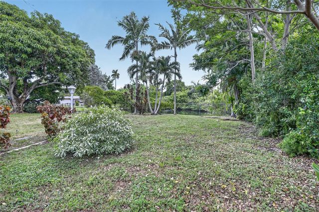 1350 NW 73rd Avenue, Plantation, FL 33313